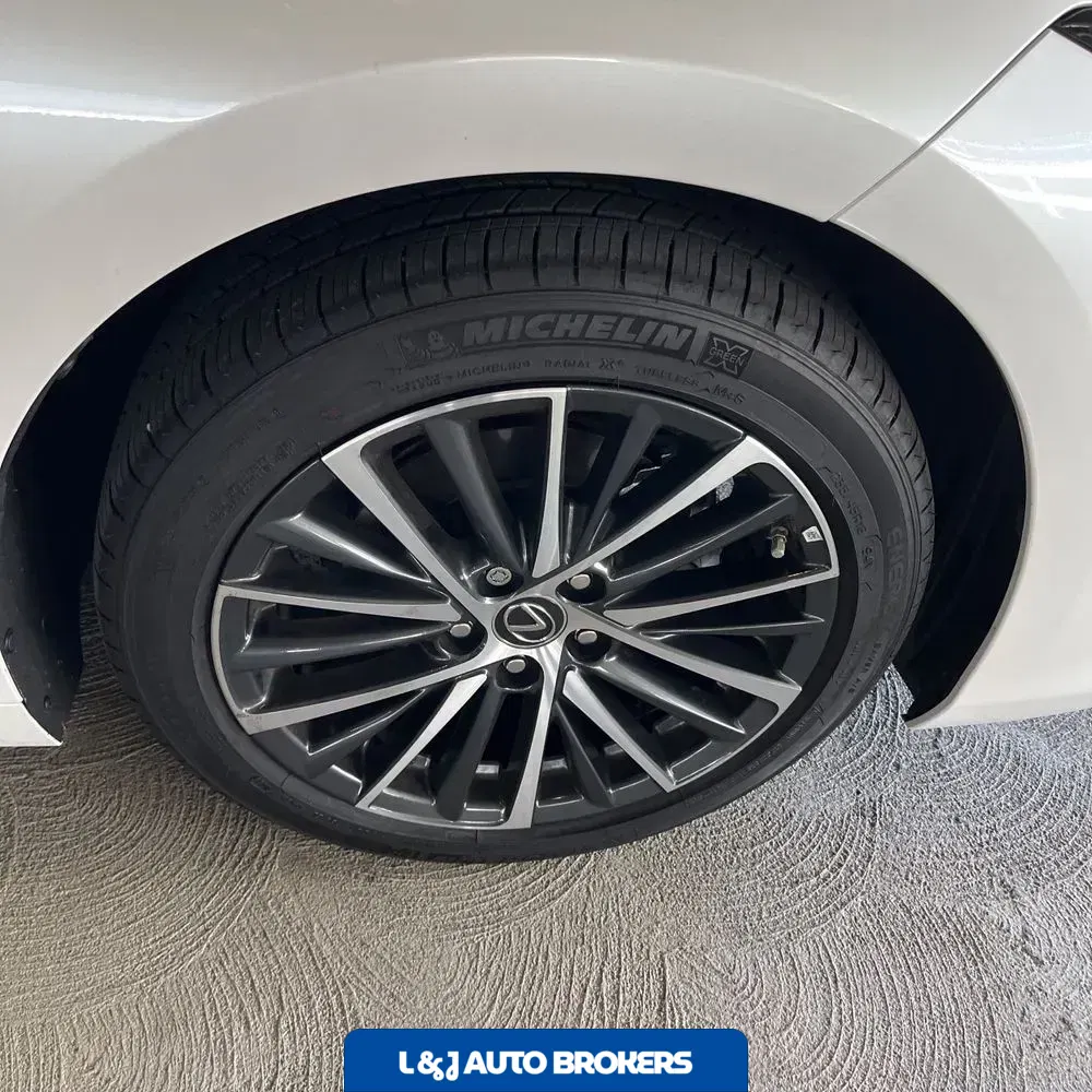 2025 Lexus ES 350 Base