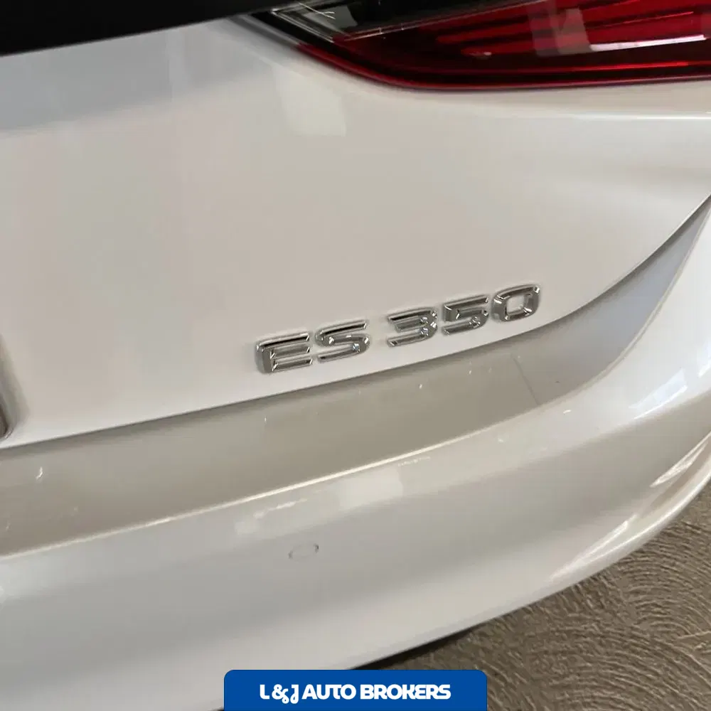 2025 Lexus ES 350 Base