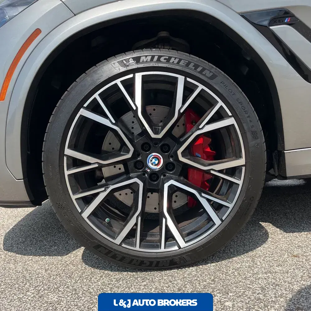 2023 BMW X6 M