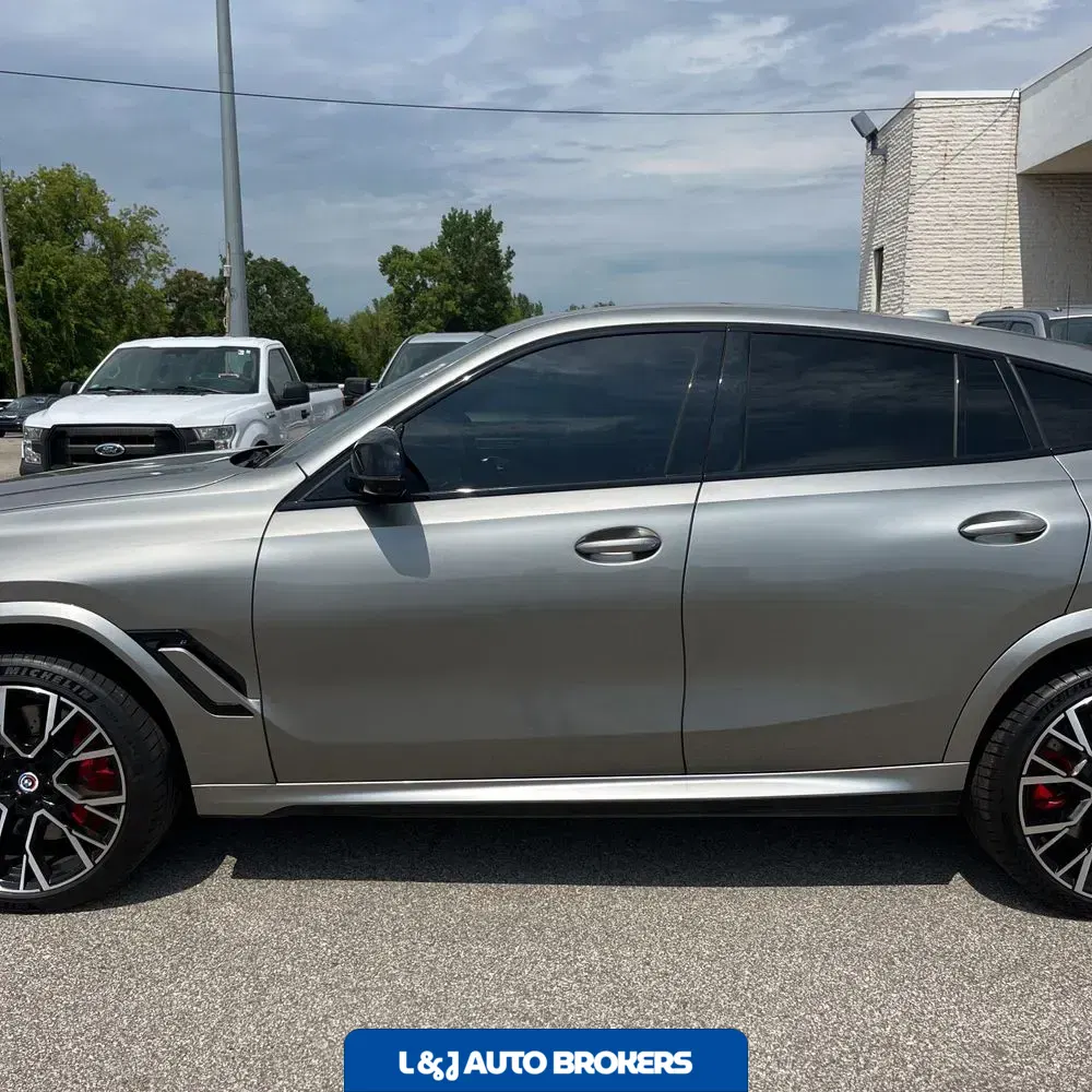 2023 BMW X6 M