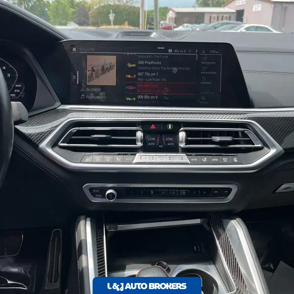 2023 BMW X6 M