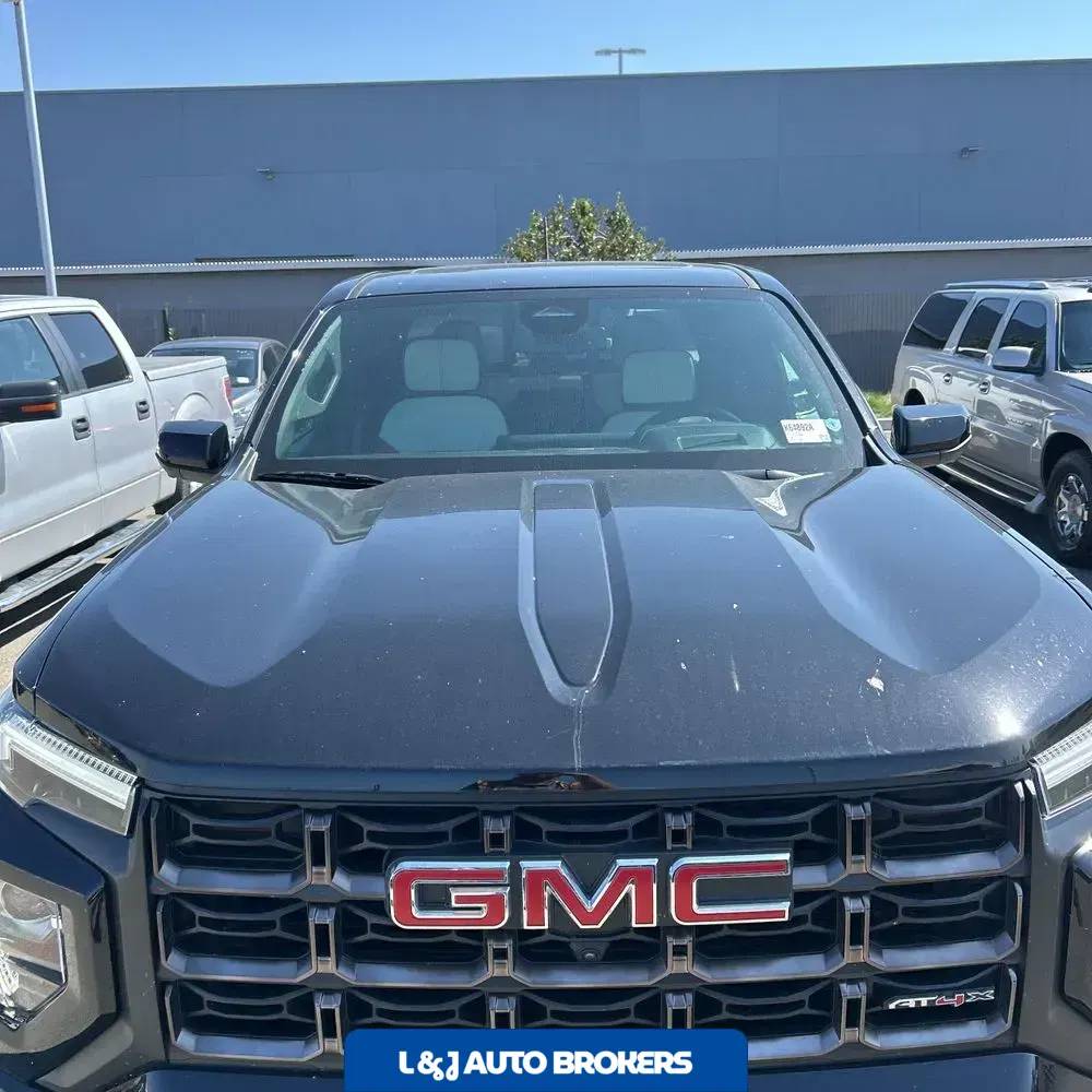 2023 GMC Canyon AT4X