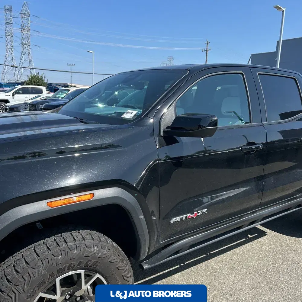 2023 GMC Canyon AT4X