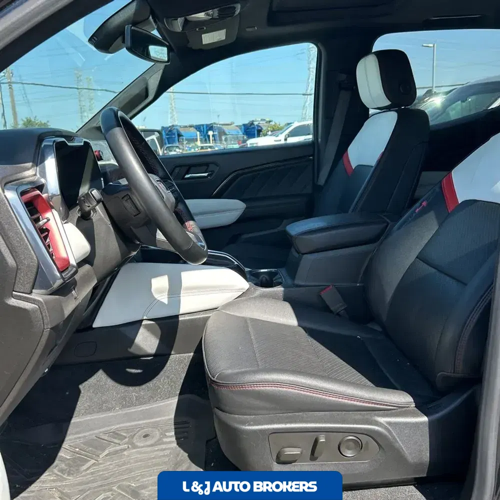 2023 GMC Canyon AT4X