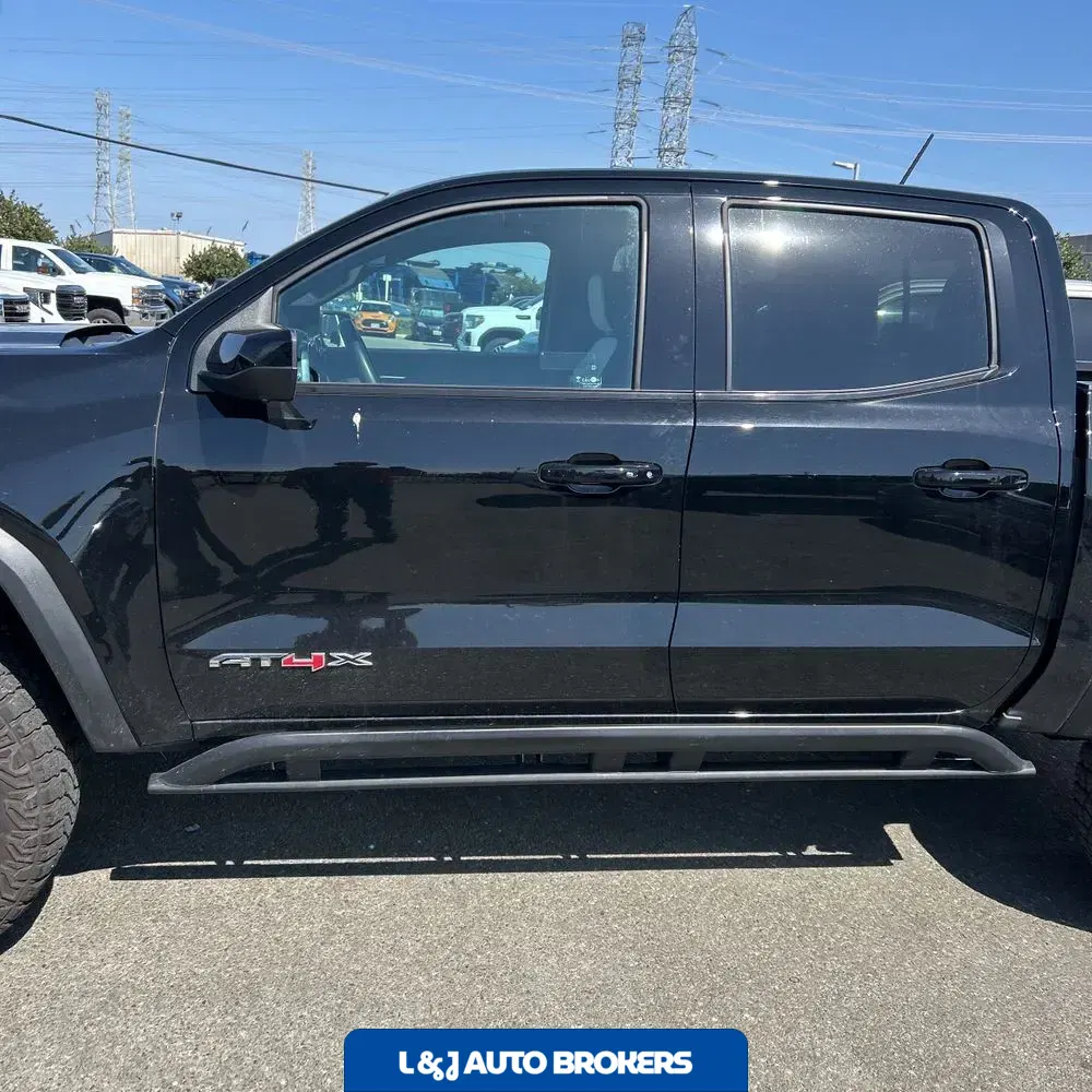 2023 GMC Canyon AT4X