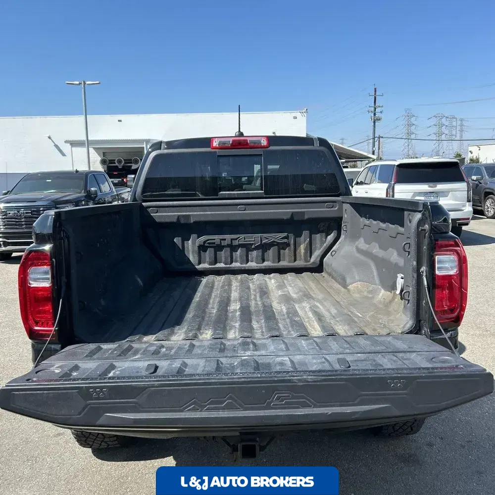 2023 GMC Canyon AT4X