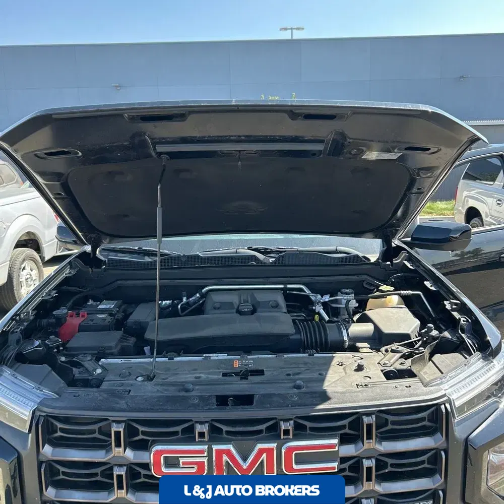 2023 GMC Canyon AT4X