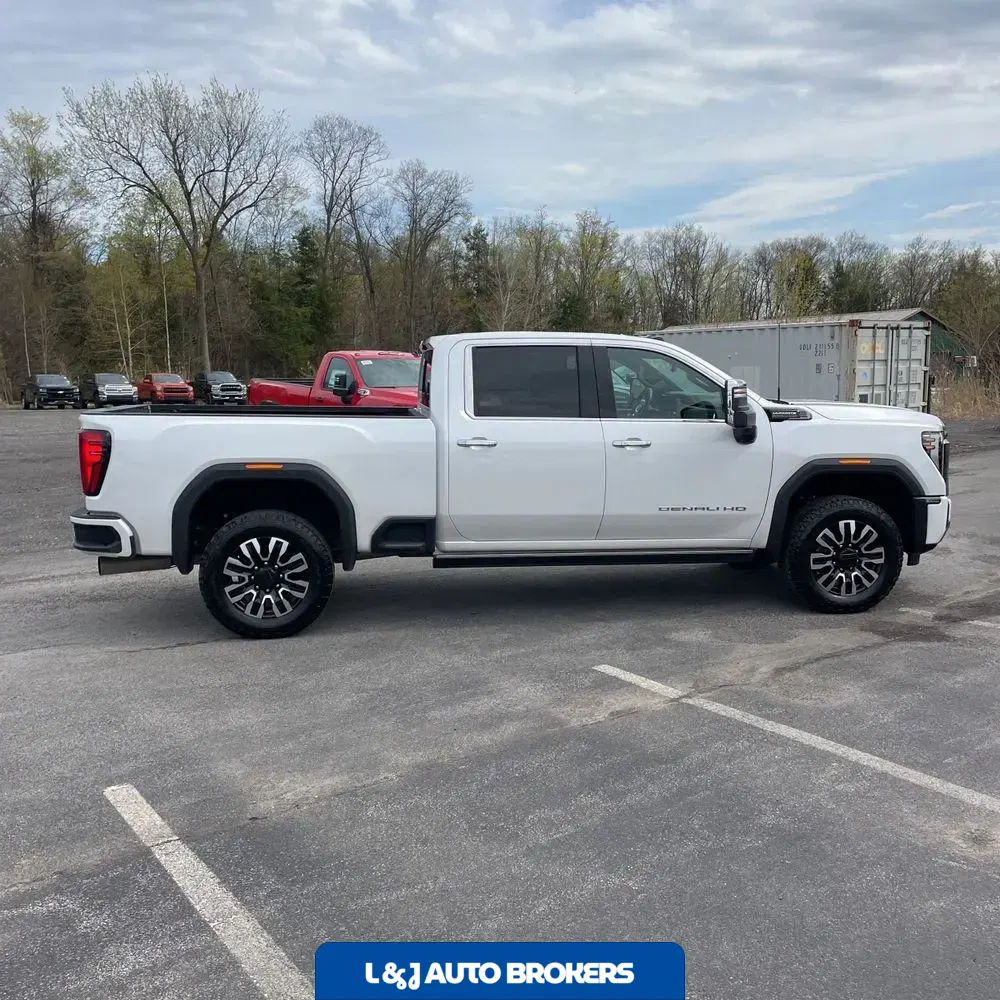 2024 GMC Sierra 3500HD Denali Ultimate