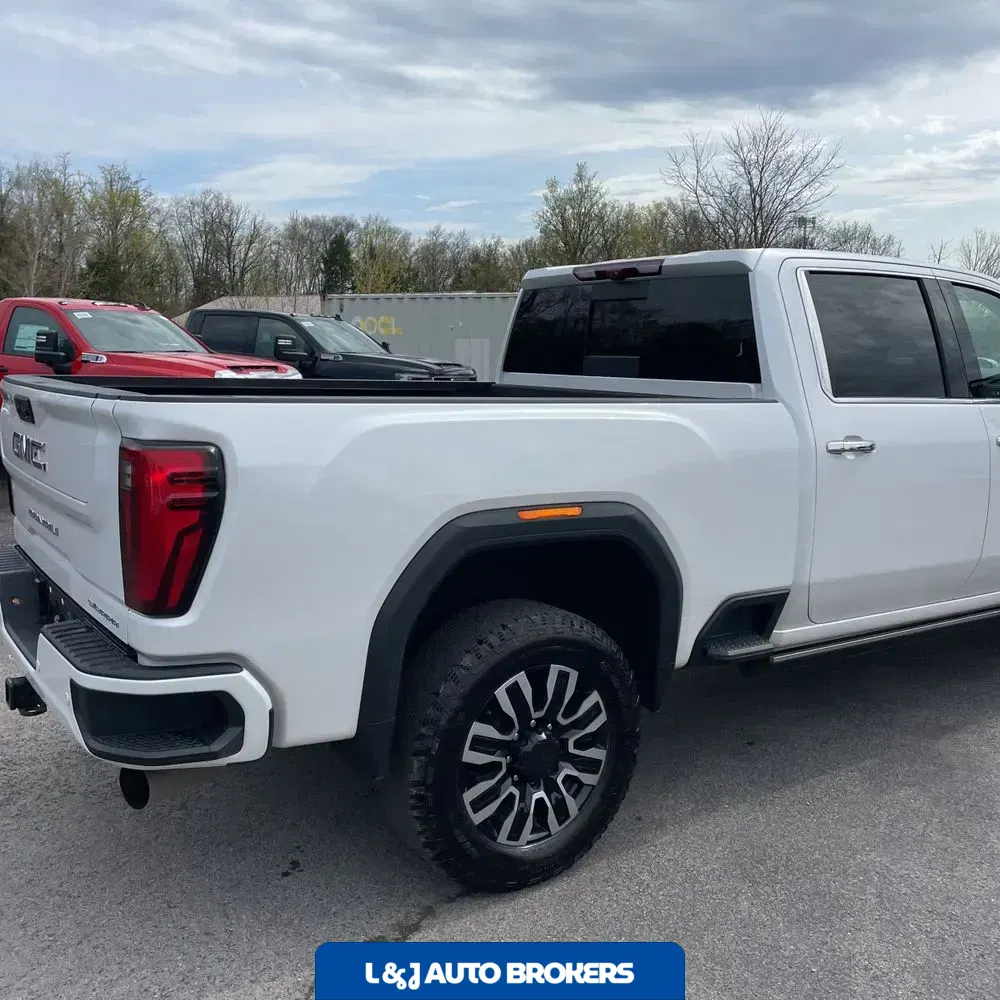 2024 GMC Sierra 3500HD Denali Ultimate