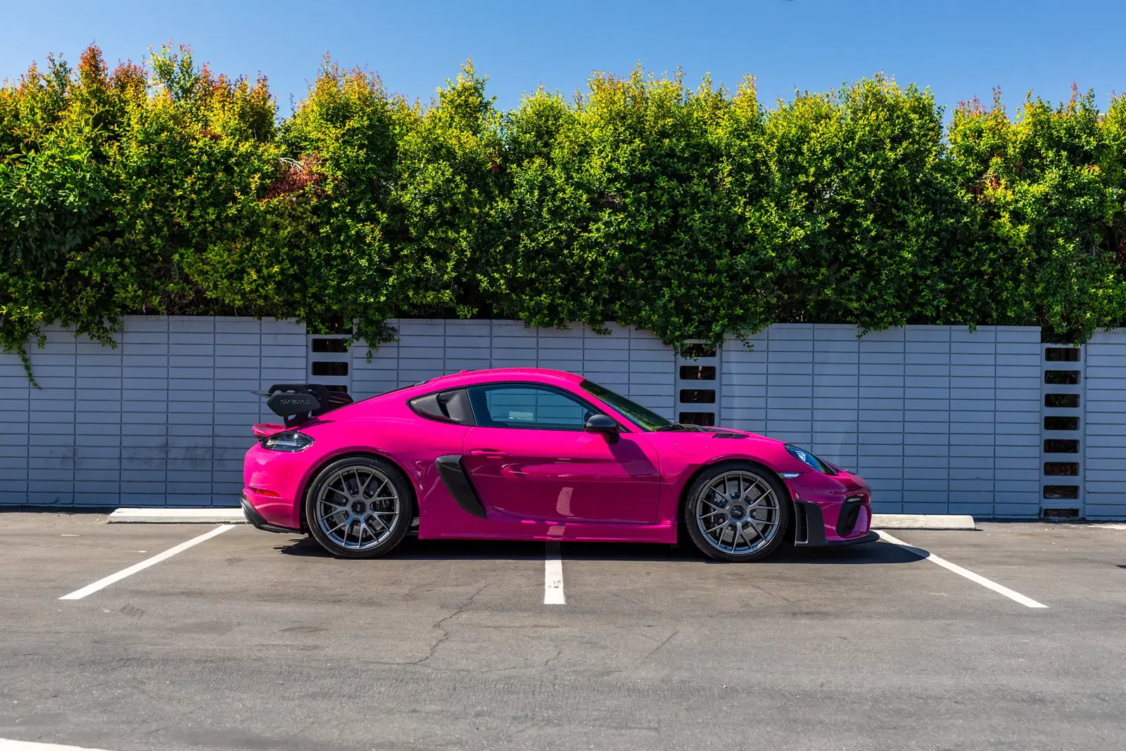 Ruby Star 2023 Porsche 718 Cayman GT4 RS Weissach