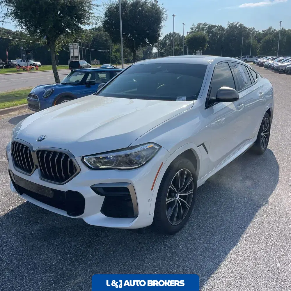 2022 BMW X6 M50i