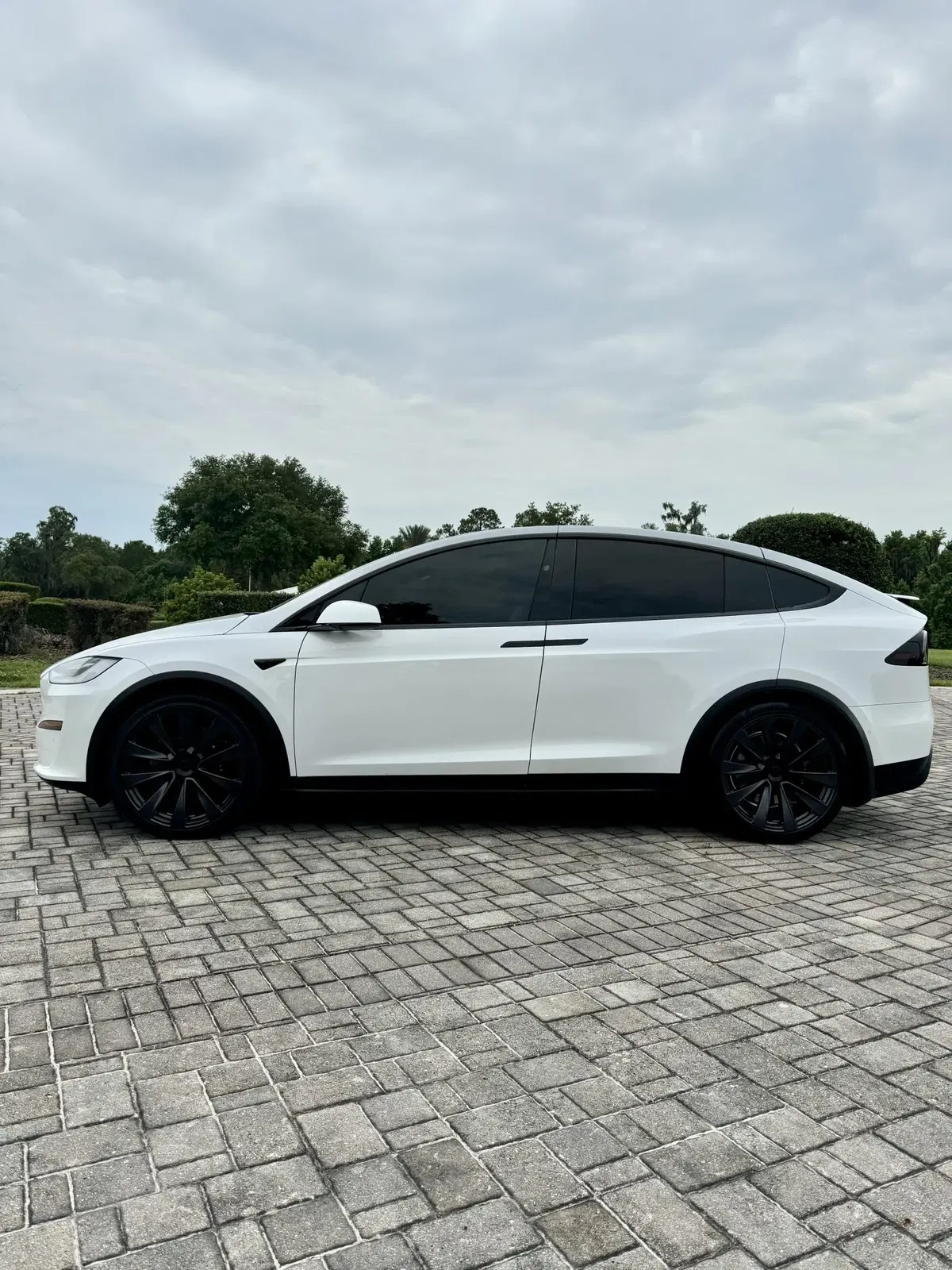 2022 Tesla Model X Plaid