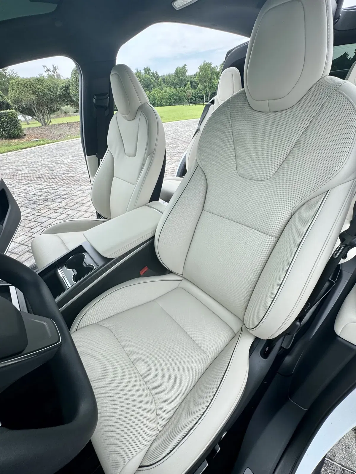 2022 Tesla Model X Plaid