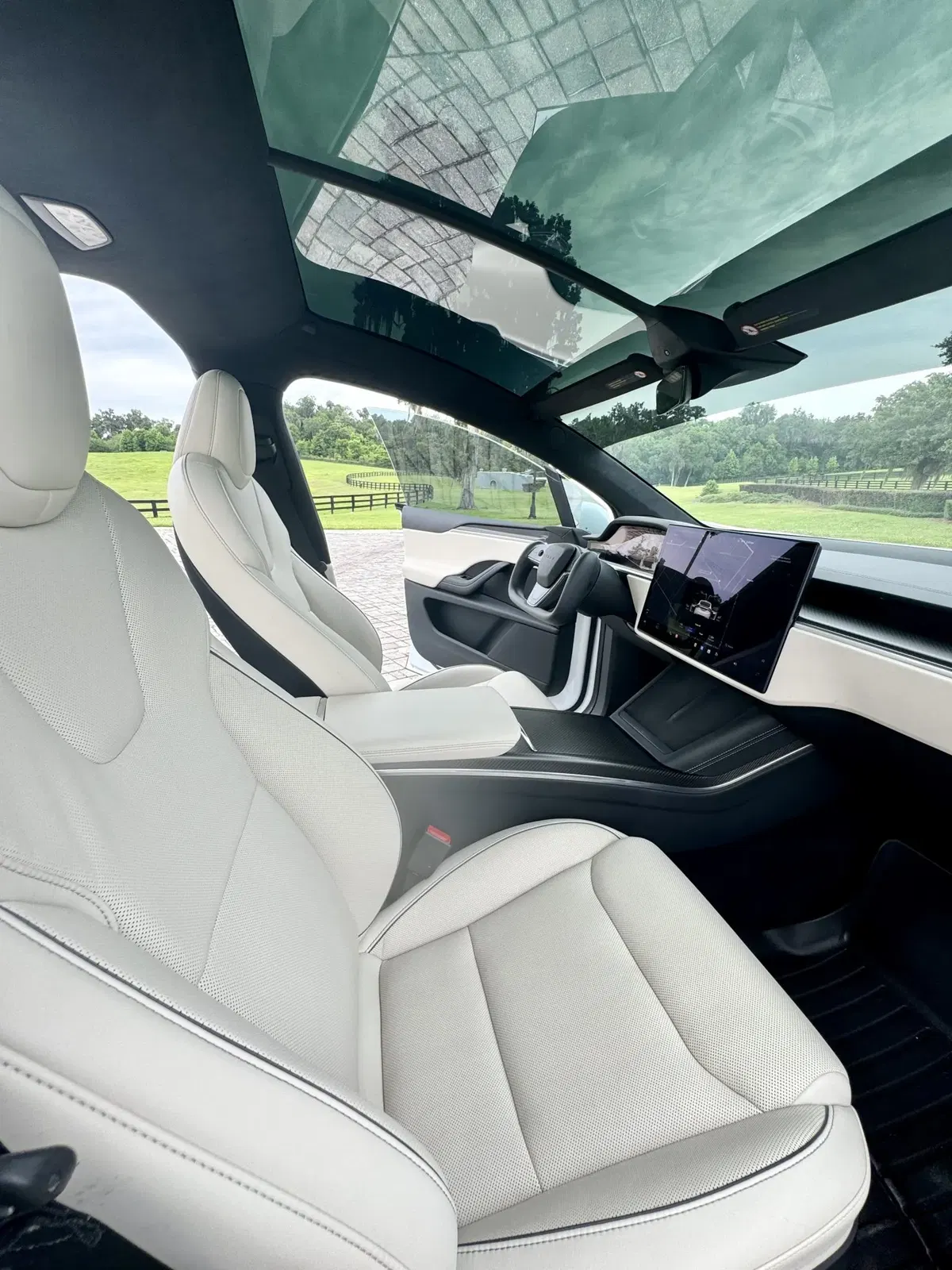 2022 Tesla Model X Plaid