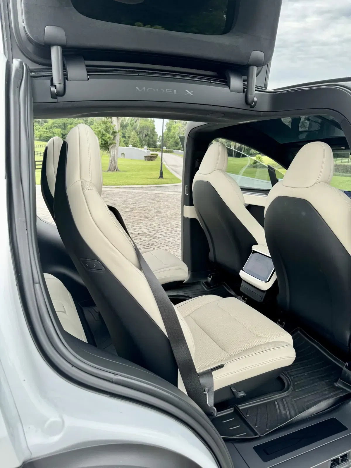 2022 Tesla Model X Plaid