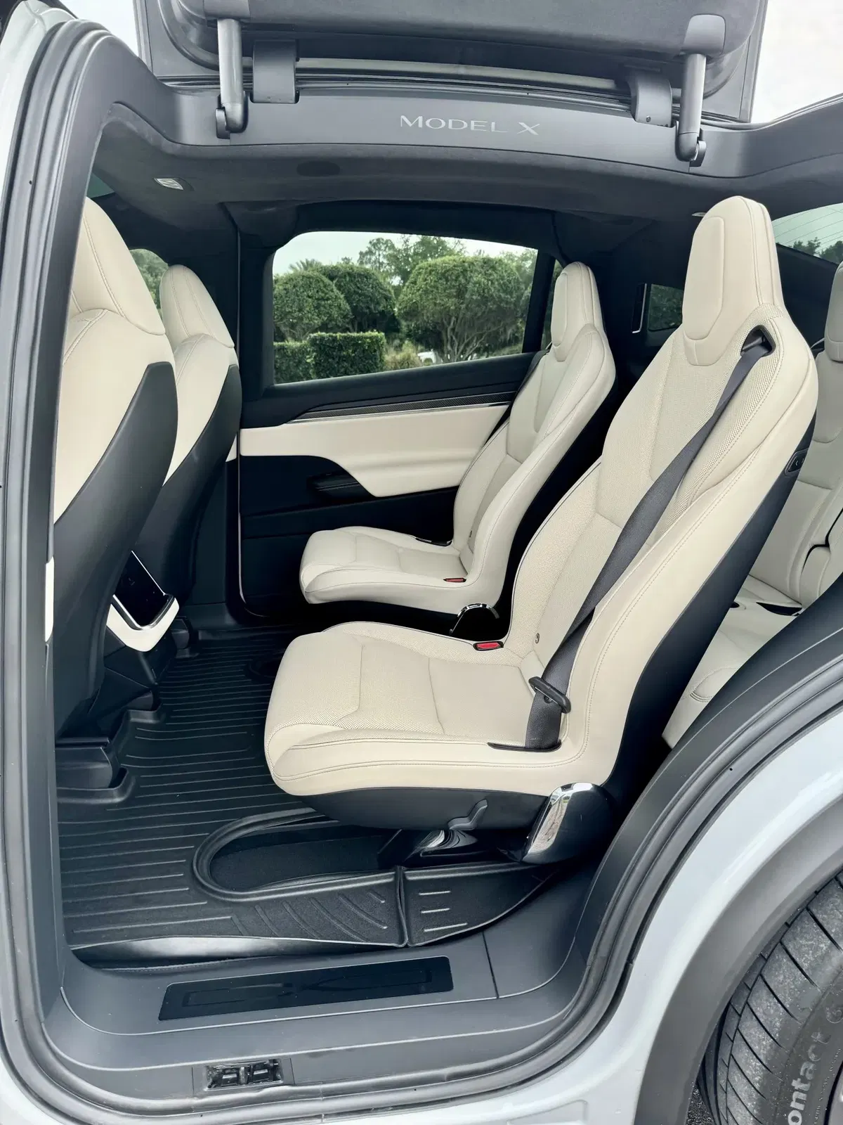 2022 Tesla Model X Plaid