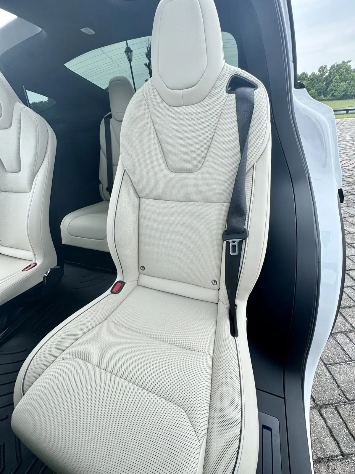 2022 Tesla Model X Plaid