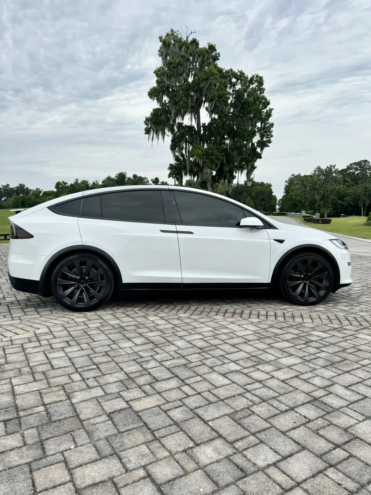 2022 Tesla Model X Plaid