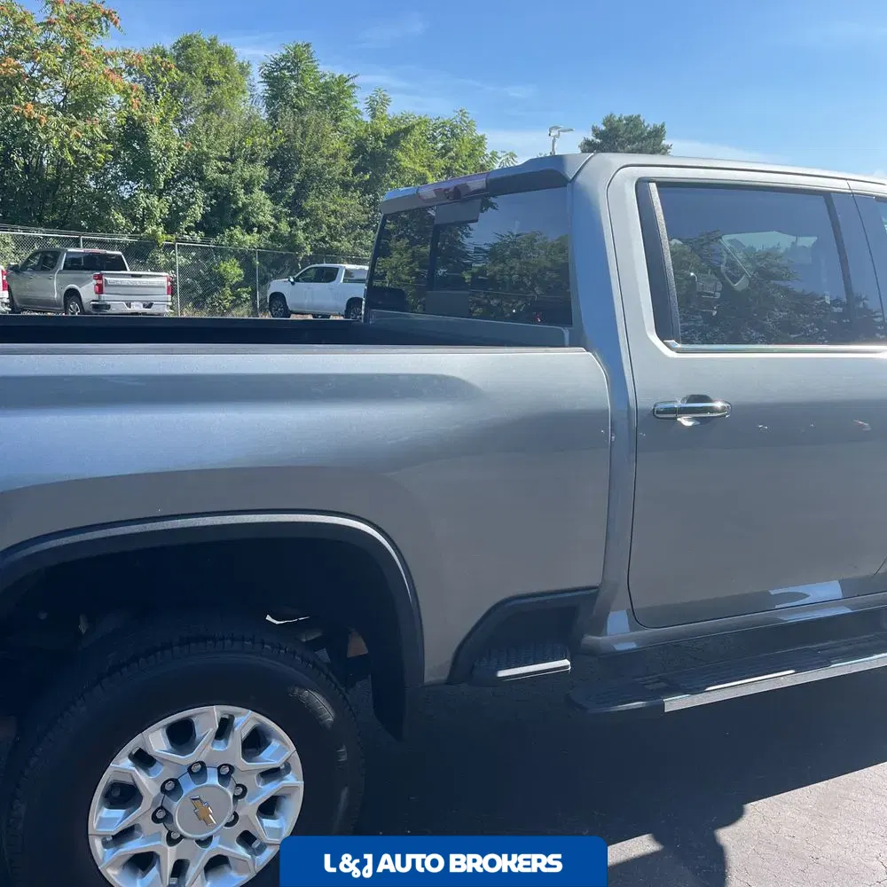 2024 Chevrolet Silverado 3500HD LTZ