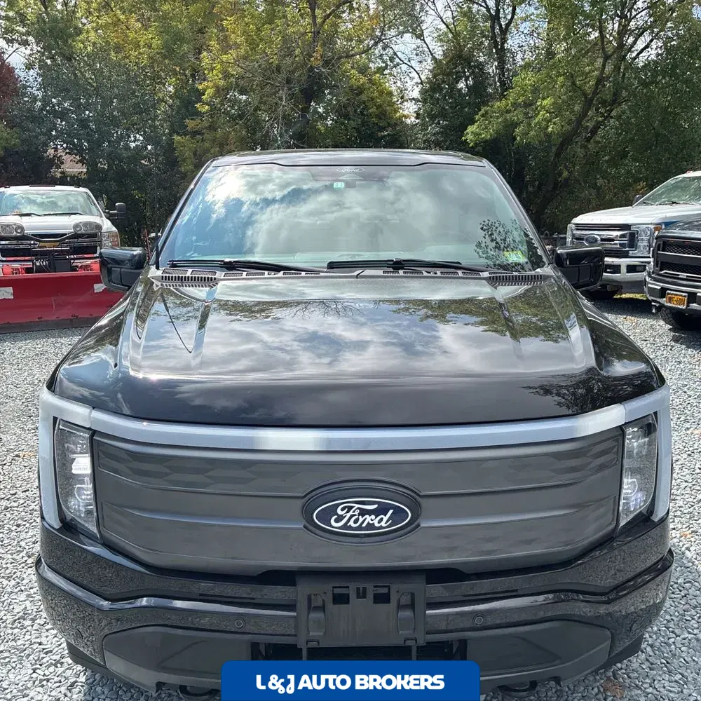 2024 Ford F-150 Lightning Lariat