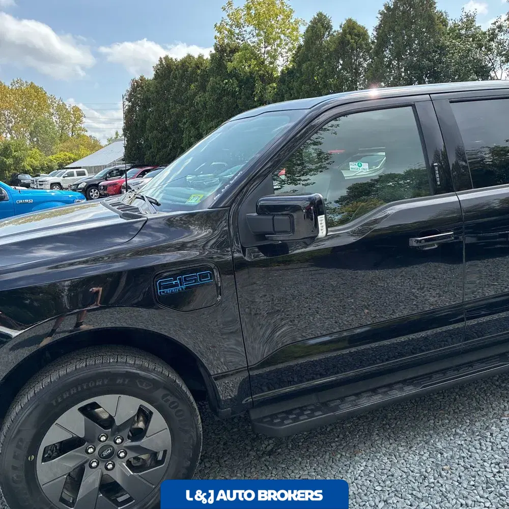 2024 Ford F-150 Lightning Lariat