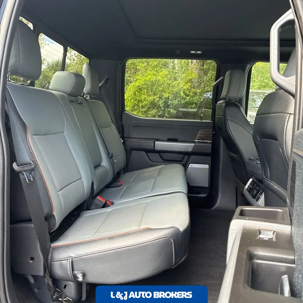 2024 Ford F-150 Lightning Lariat