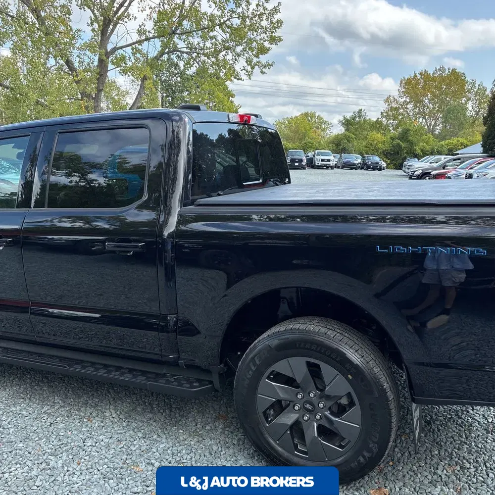 2024 Ford F-150 Lightning Lariat