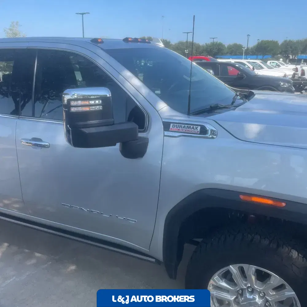 2023 GMC Sierra 2500HD Denali