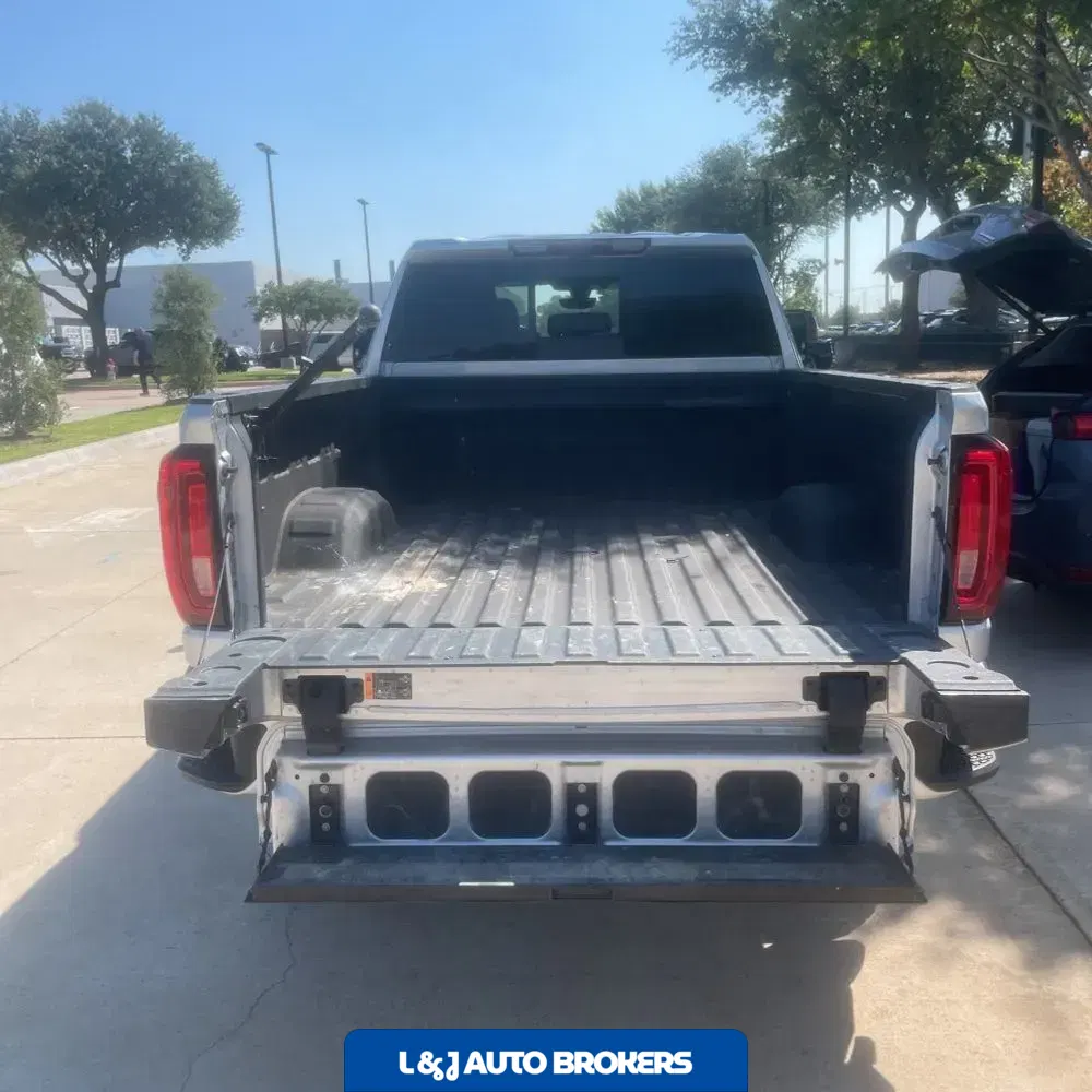 2023 GMC Sierra 2500HD Denali
