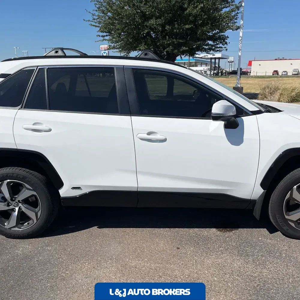2025 Toyota RAV4 Plug-in Hybrid SE