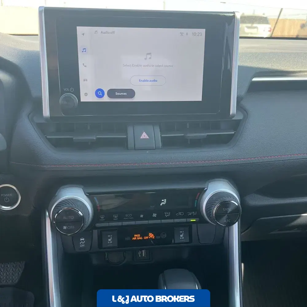 2025 Toyota RAV4 Plug-in Hybrid SE