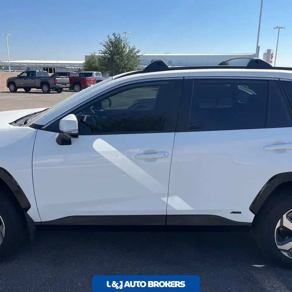 2025 Toyota RAV4 Plug-in Hybrid SE