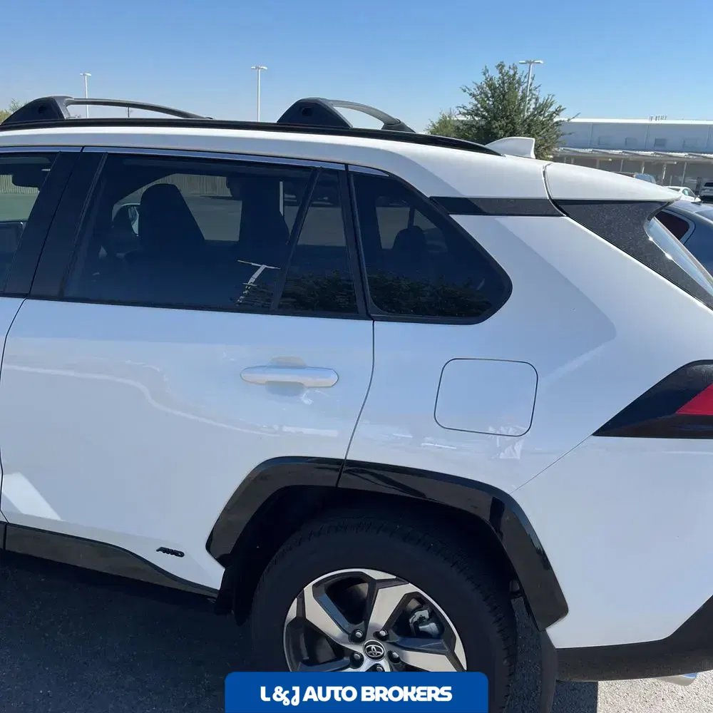2025 Toyota RAV4 Plug-in Hybrid SE