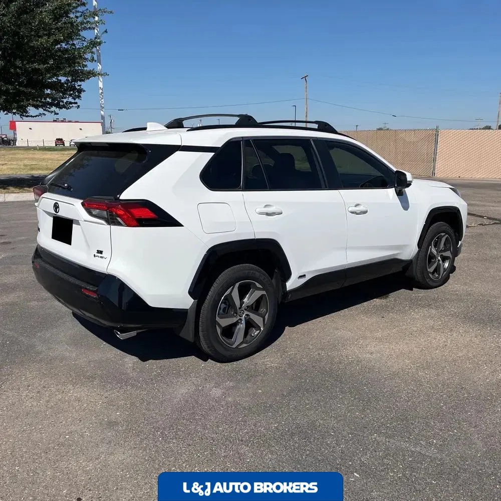 2025 Toyota RAV4 Plug-in Hybrid SE
