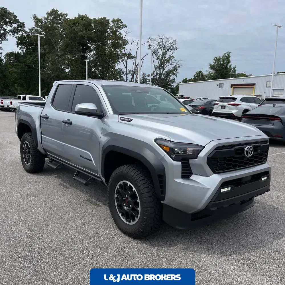 2025 Toyota Tacoma TRD Off-Road HV