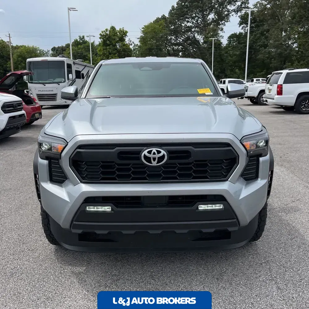 2025 Toyota Tacoma TRD Off-Road HV
