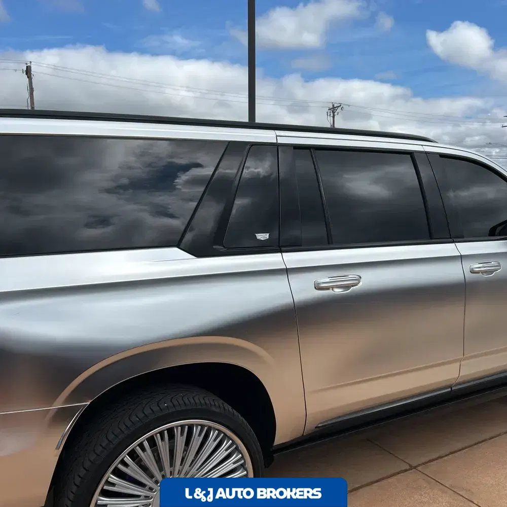 2023 Cadillac Escalade-V ESV Base