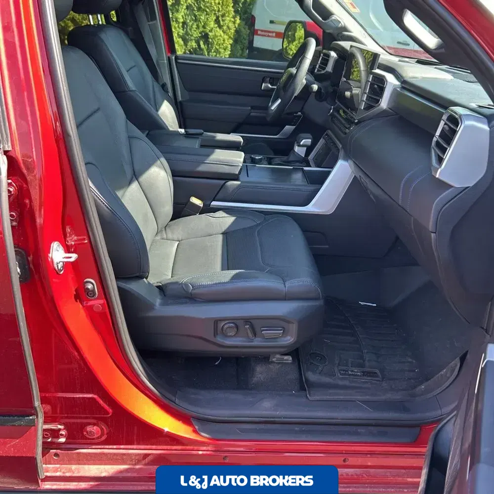 2024 Toyota Sequoia Platinum