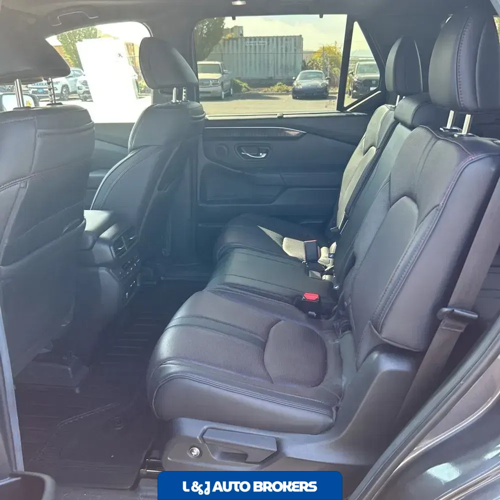 2025 Honda Pilot Black Edition