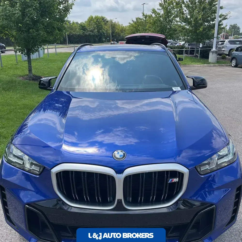 2024 BMW X5 M60i