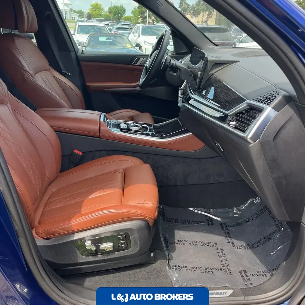 2024 BMW X5 M60i