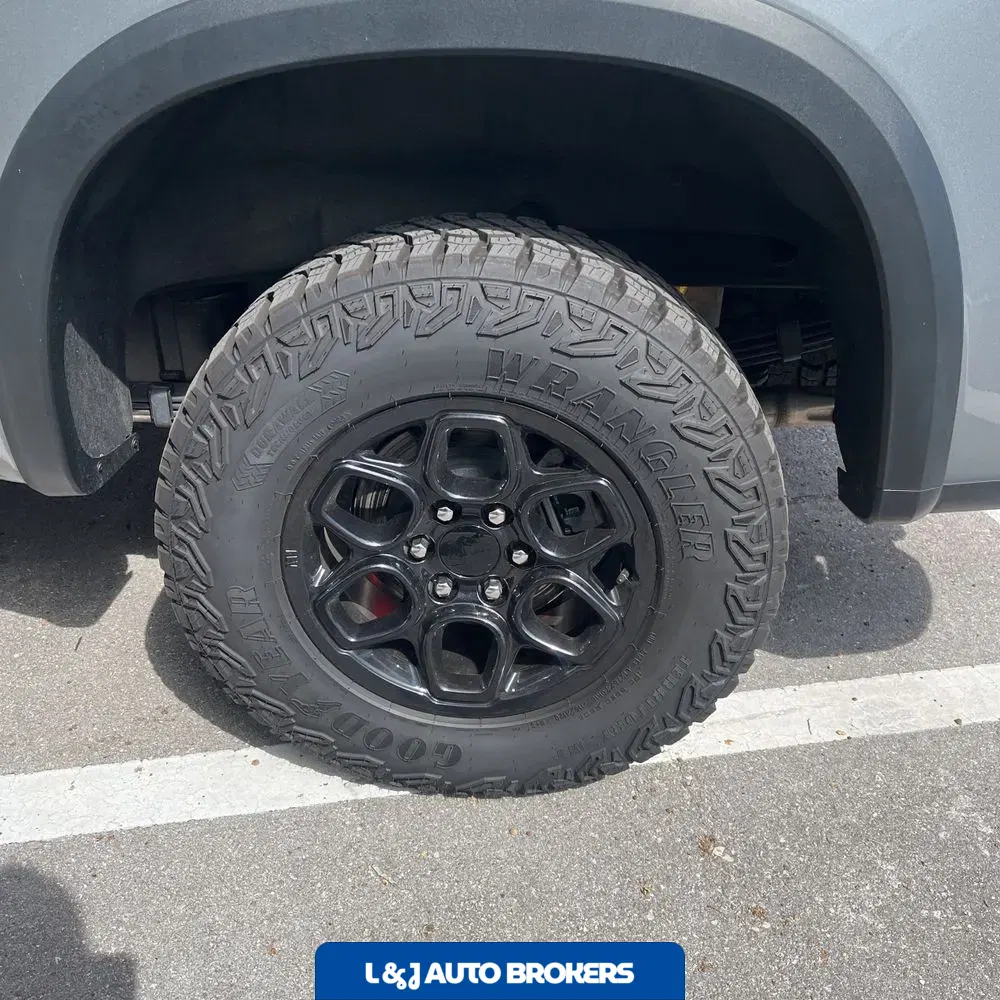 2024 Chevrolet Silverado 1500 ZR2