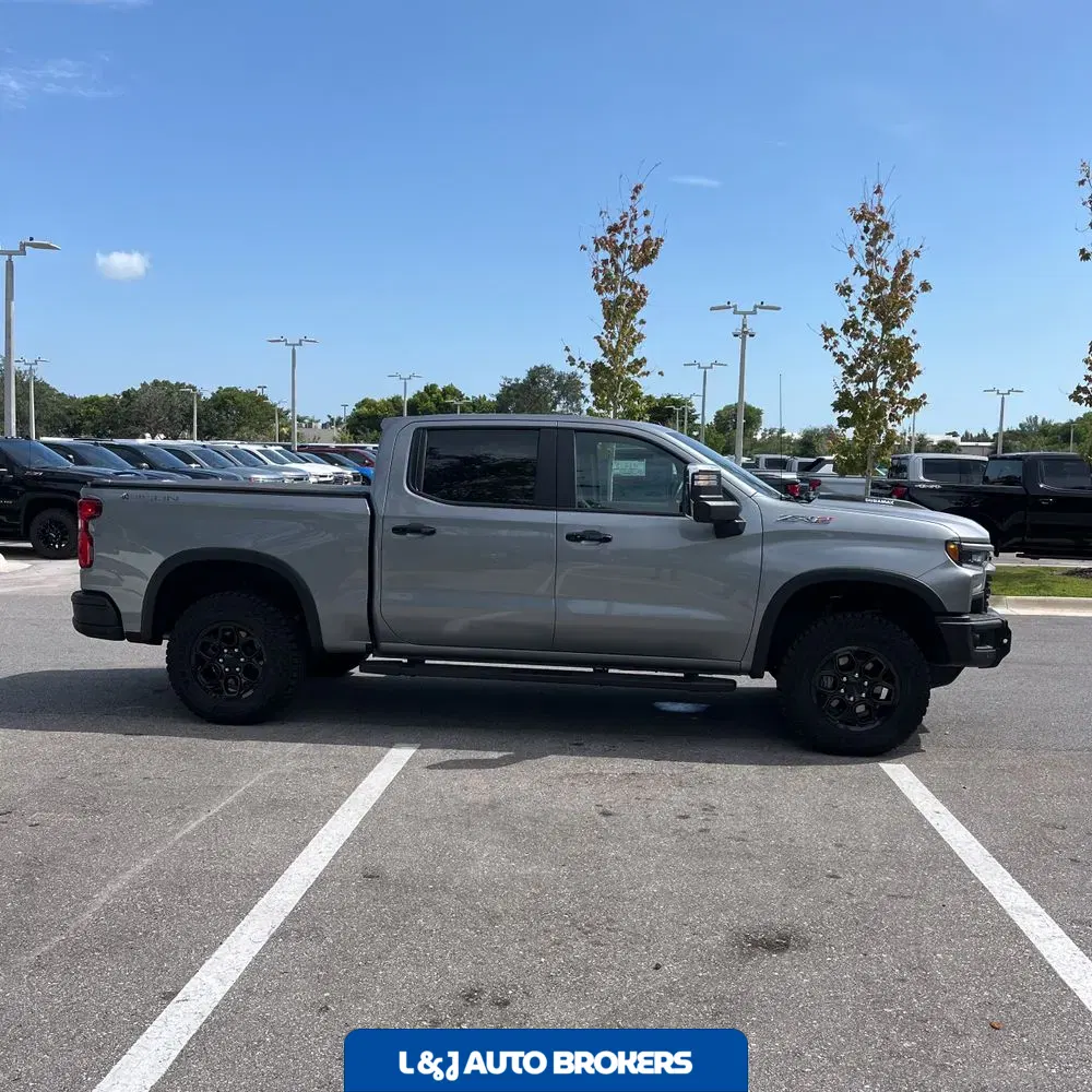 2024 Chevrolet Silverado 1500 ZR2