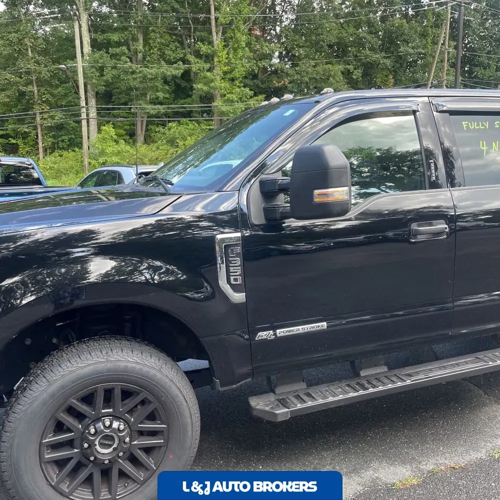2022 Ford F-350 Super Duty XLT