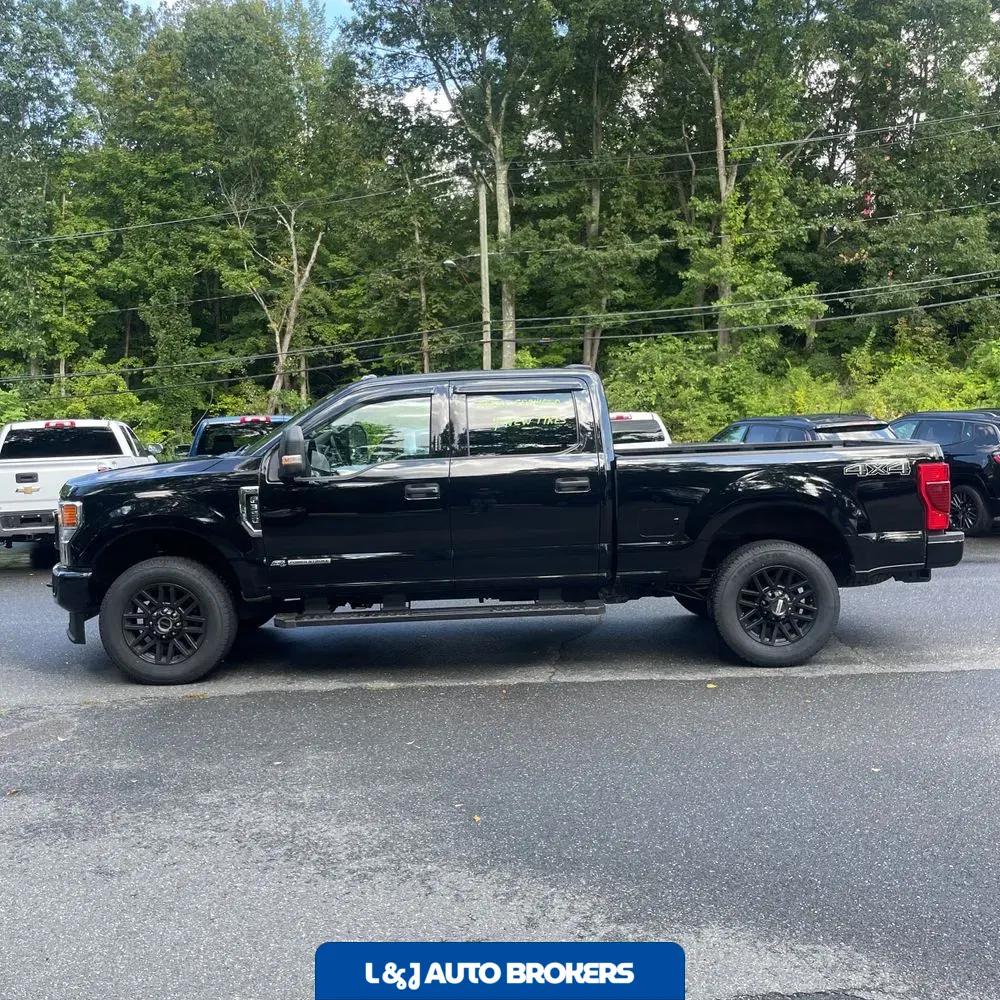 2022 Ford F-350 Super Duty XLT