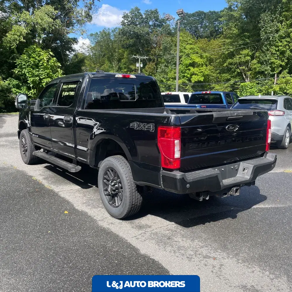 2022 Ford F-350 Super Duty XLT