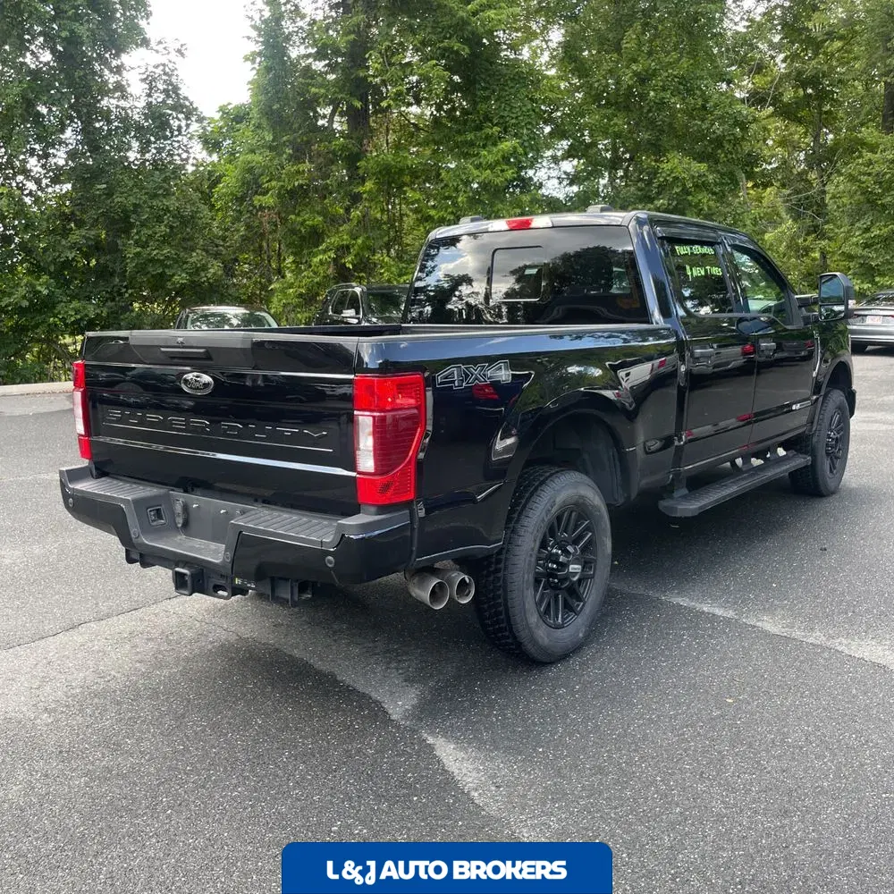 2022 Ford F-350 Super Duty XLT