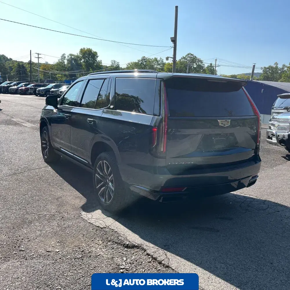 2021 Cadillac Escalade Sport