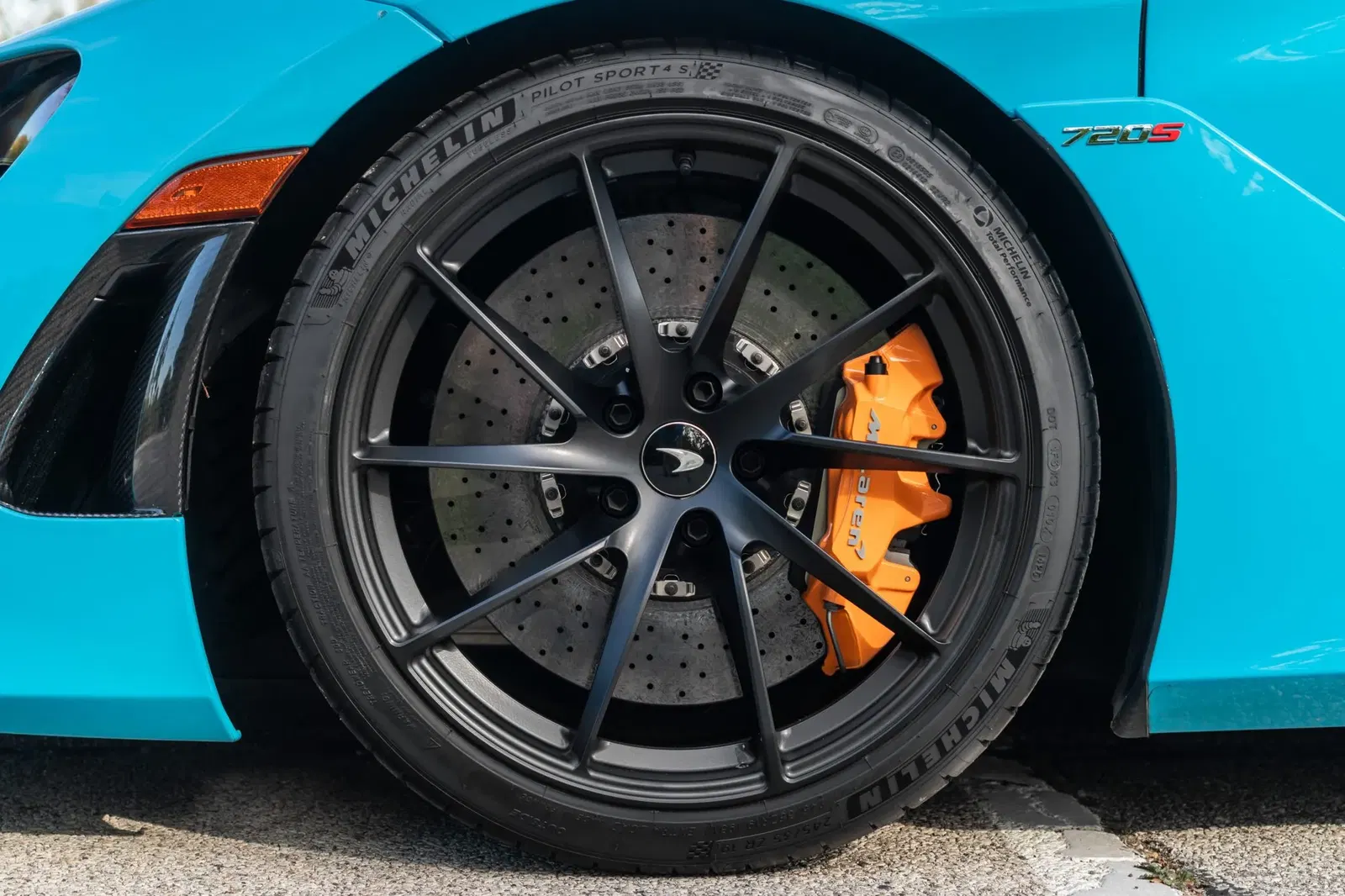 2020 McLaren 720S Performance Spider