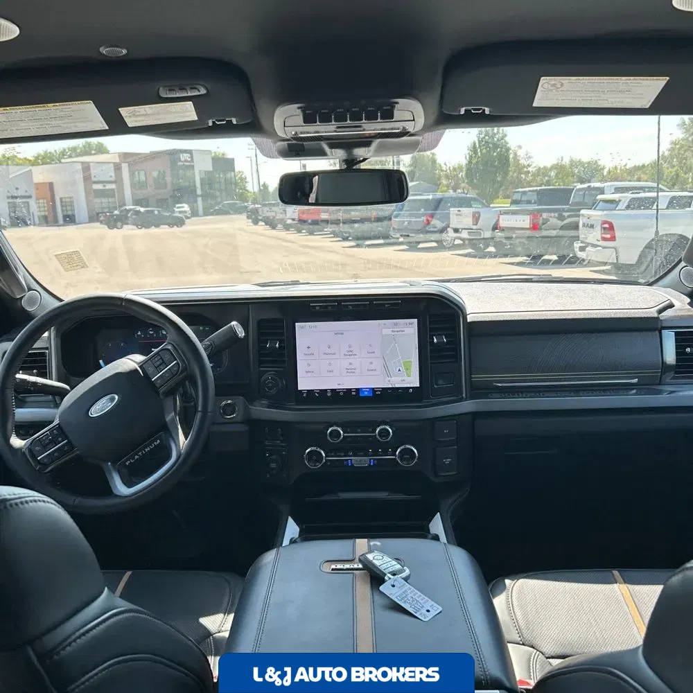 2023 Ford F350 S/D Platinum